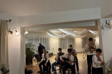 f389dab1-2cd2-43f9-9656-dfd7bd27708e