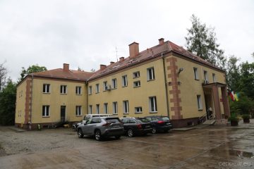 435A8712